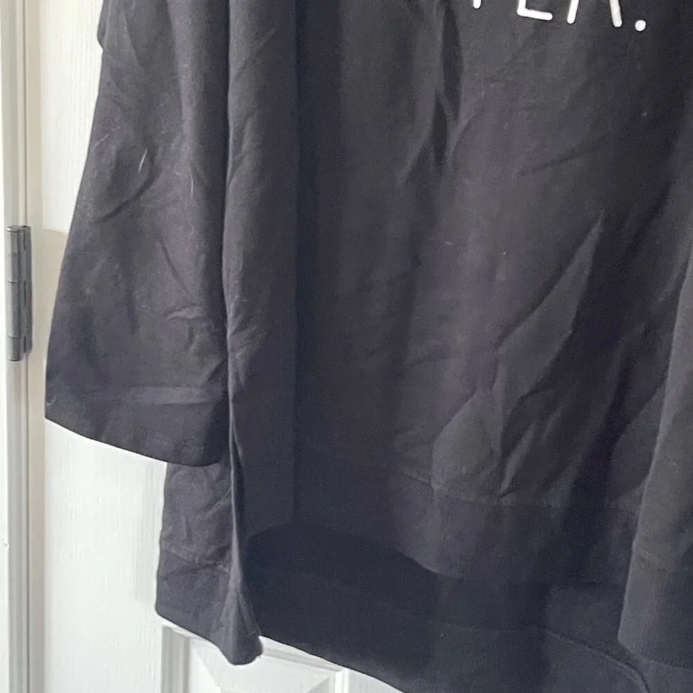 Rae Dunn Black Plus Size Dog Lover Sweatshirt with Socks New with Tags Size 2X - Picture 3 of 11